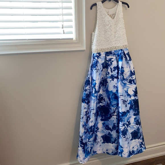 Brand new dress - Picture 1 of 1